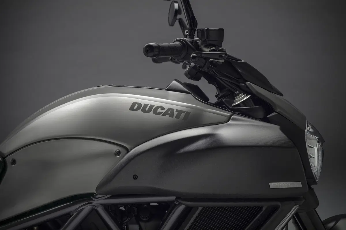 Diavel Titanium, un’edizione speciale per palati fini (15)