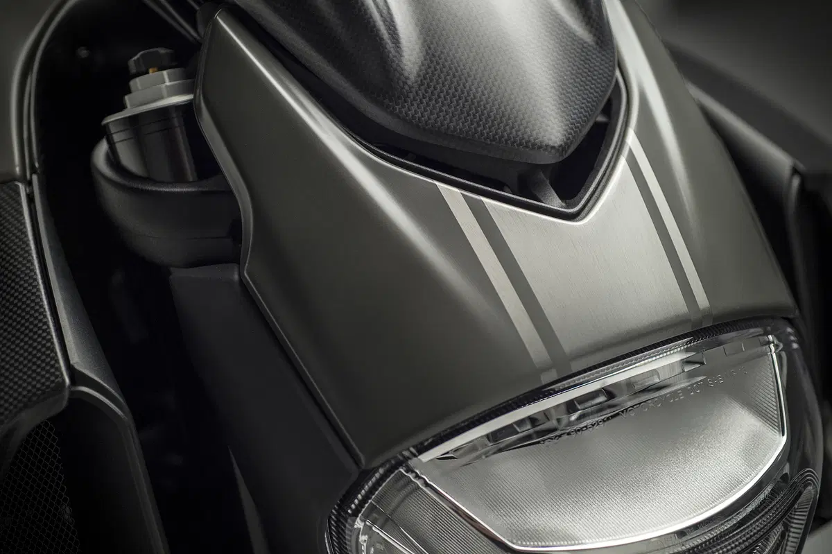 Diavel Titanium, un’edizione speciale per palati fini (20)