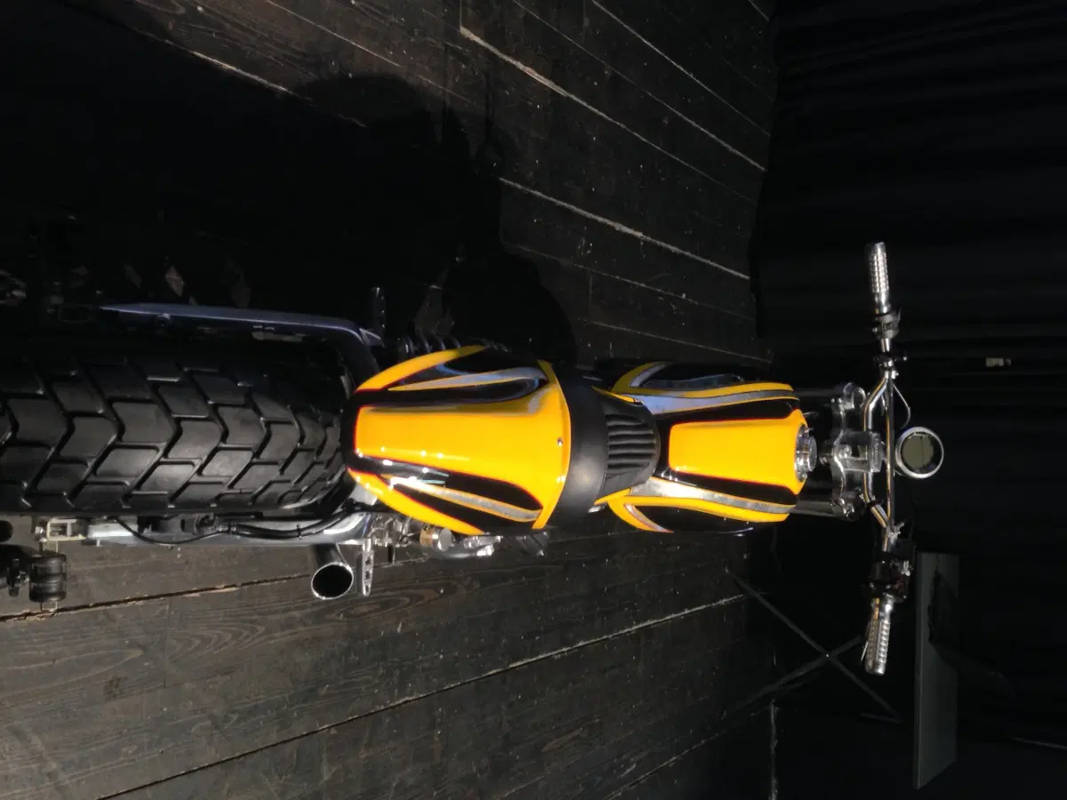 Ducati Scrambler by Radikal Chopper per Eicma (3)
