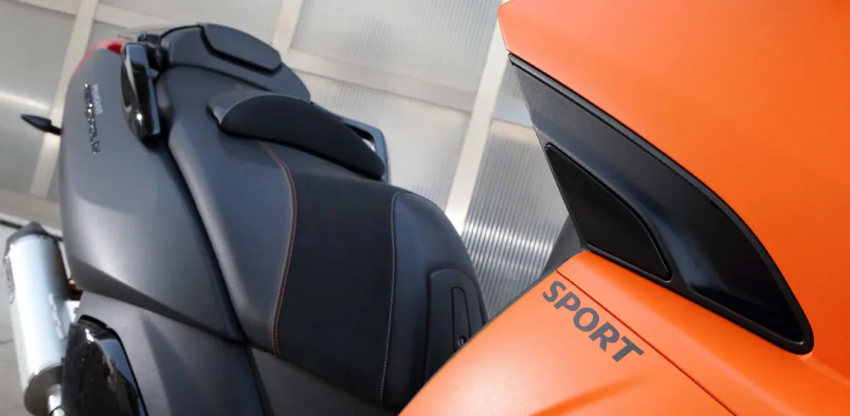 Peugeot Metropolis 400 Metropolis 400 Sport (2015 - 16) (12)