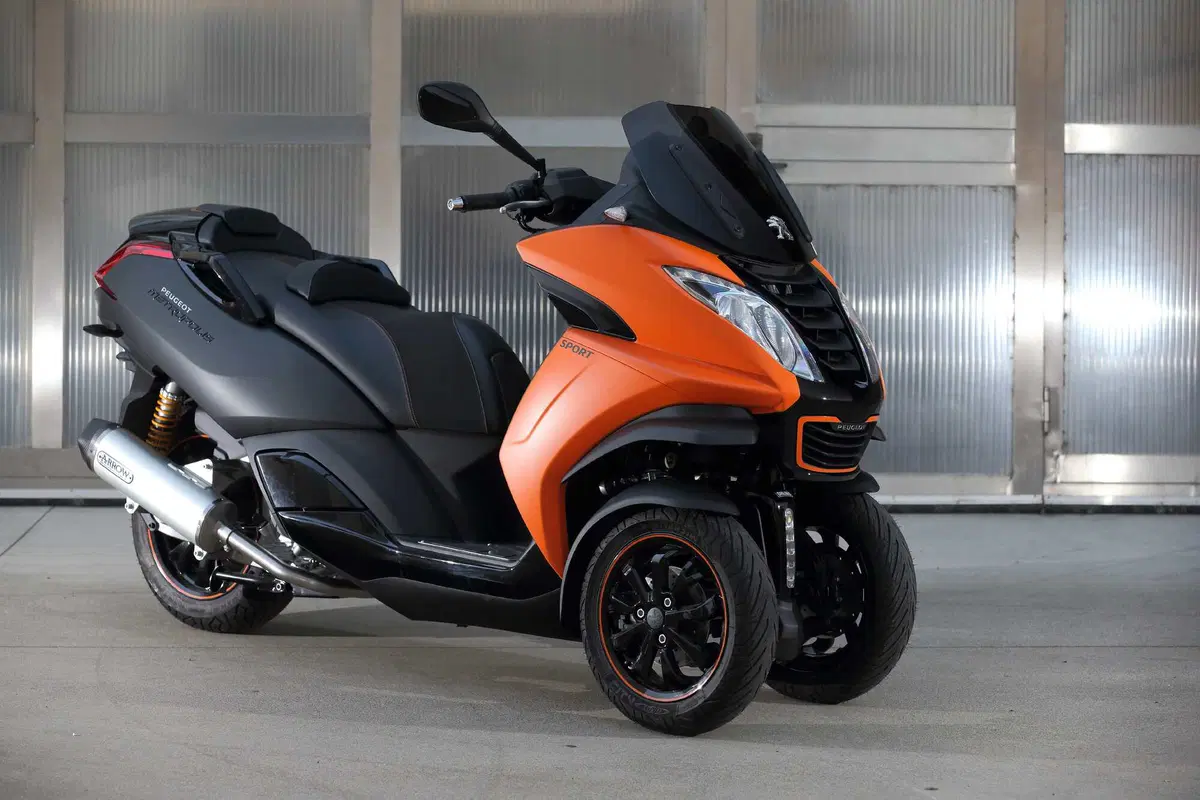 Peugeot Metropolis 400 Metropolis 400 Sport (2015 - 16) (2)
