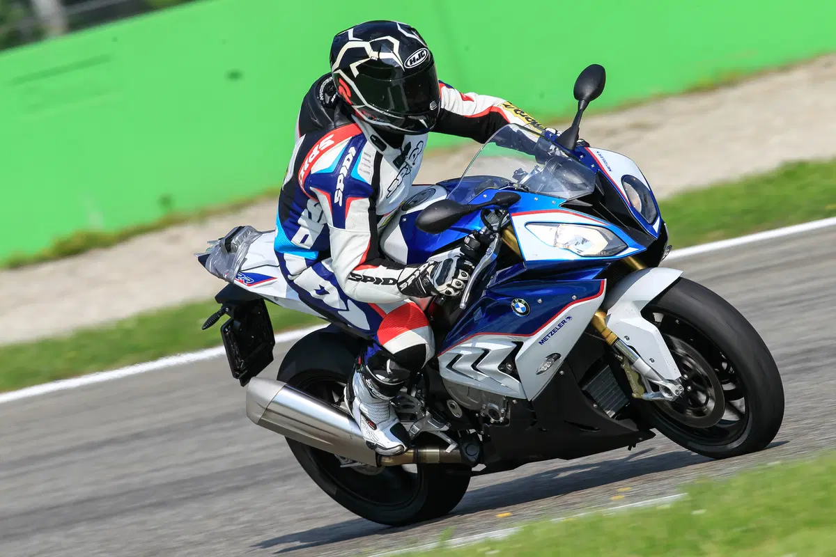 Supersportive 2015: BMW S1000RR (3)