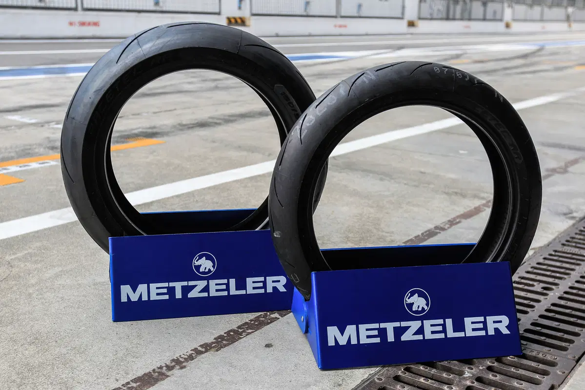 Metzeler Racetec RR (4)