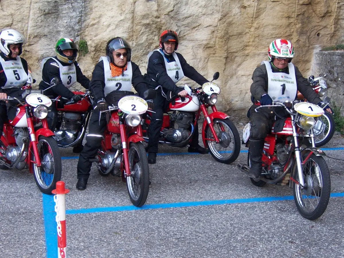 Al via il Motogiro d'Italia 2015 (3)