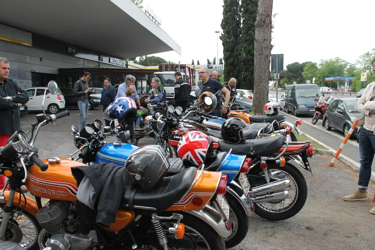 INCONTRO KAWASAKI D'EPOCA A ROMA (2)