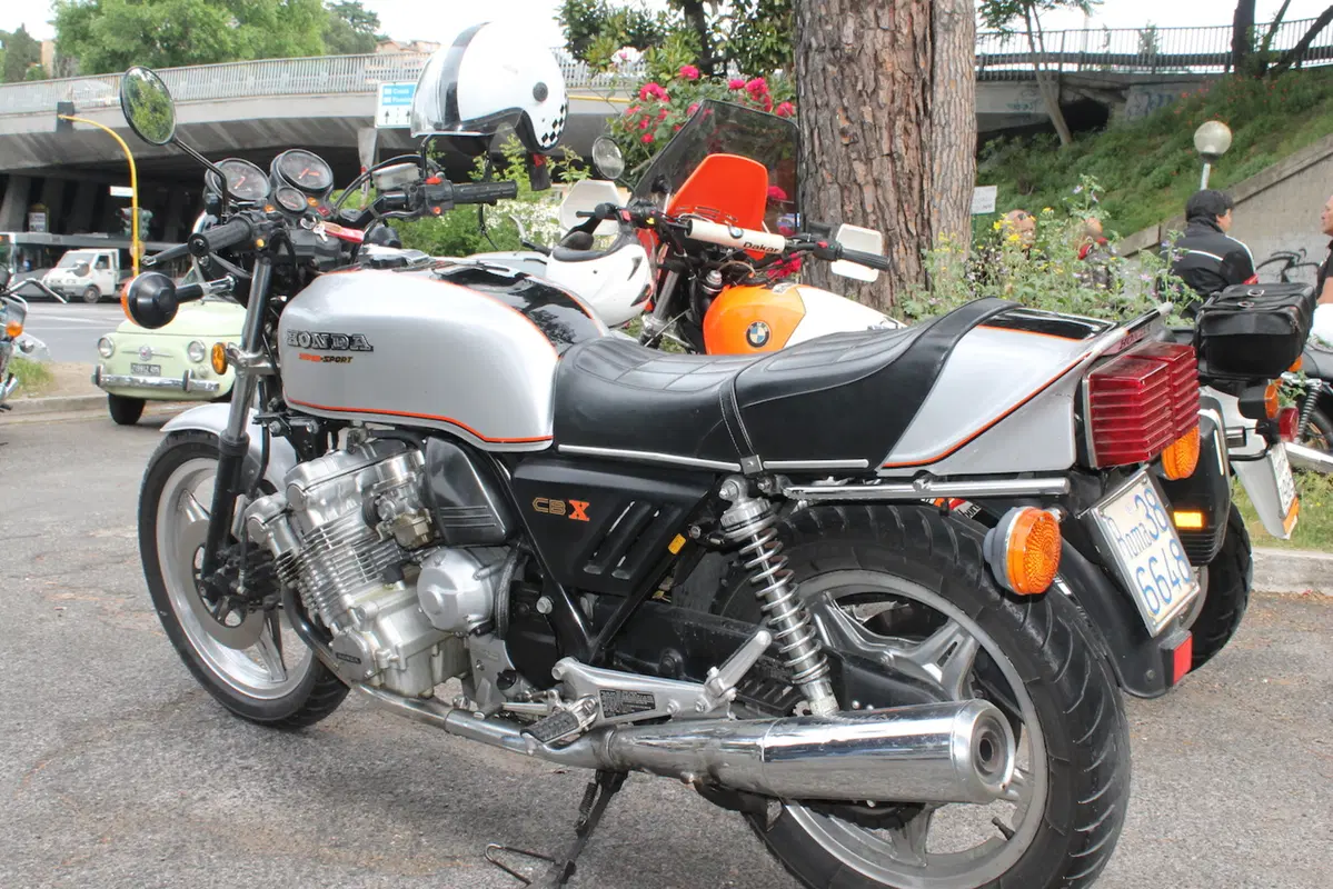 INCONTRO KAWASAKI D'EPOCA A ROMA (11)