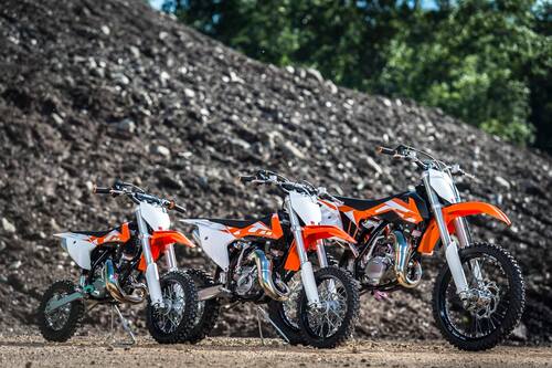 KTM SX 2016: arriva la forcella ad aria. Motori 4 tempi e 125 nuovi (6)