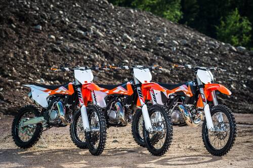 KTM SX 2016: arriva la forcella ad aria. Motori 4 tempi e 125 nuovi (5)