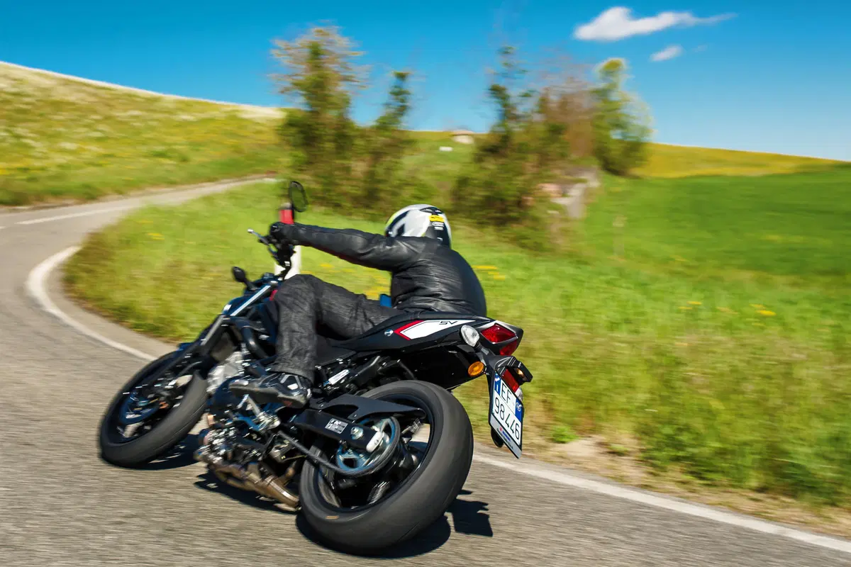Suzuki SV 650 (4)