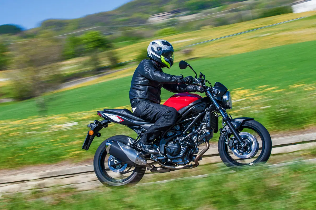 Suzuki SV 650 (8)