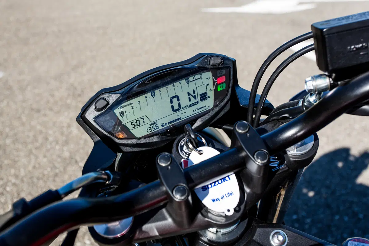 Suzuki SV 650 (22)