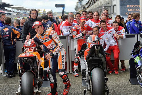 MotoGP 2015, Le Mans. Le foto più spettacolari del GP di Francia (3)