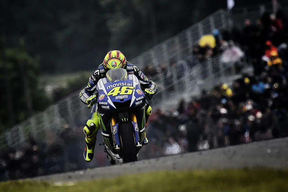 MotoGP 2015, Le Mans. Le foto più spettacolari del GP di Francia (11)