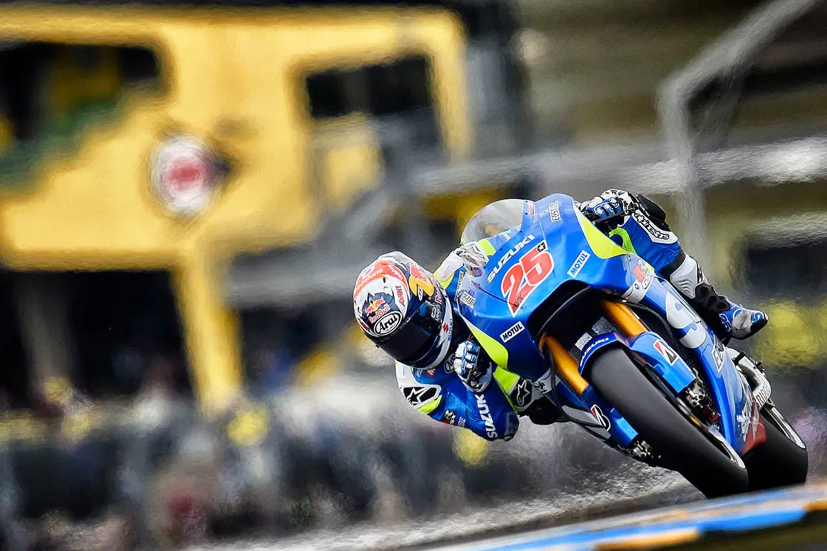 MotoGP 2015, Le Mans. Le foto più spettacolari del GP di Francia (23)