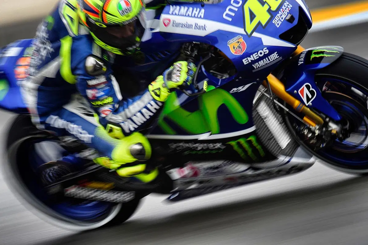 MotoGP 2015, Le Mans. Le foto più spettacolari del GP di Francia (37)