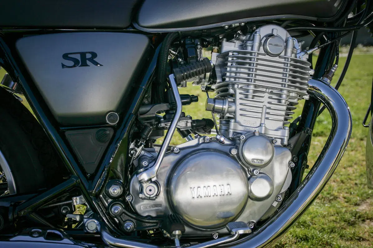 Yamaha SR400 (19)