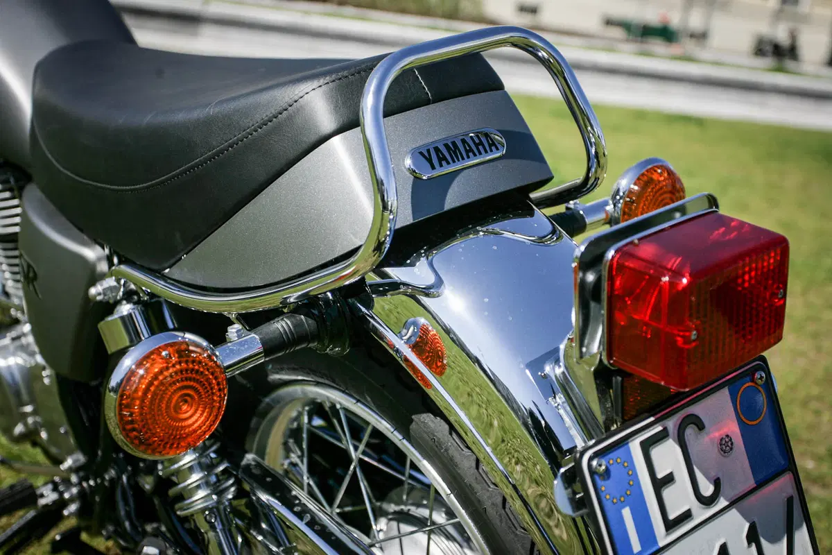 Yamaha SR400 (17)