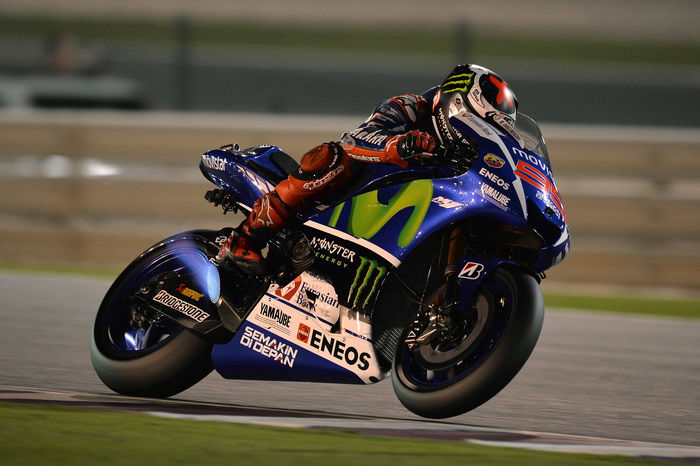 Jorge Lorenzo, firmatario del centesimo titolo Akrapovic con l'iride MotoGP 2015