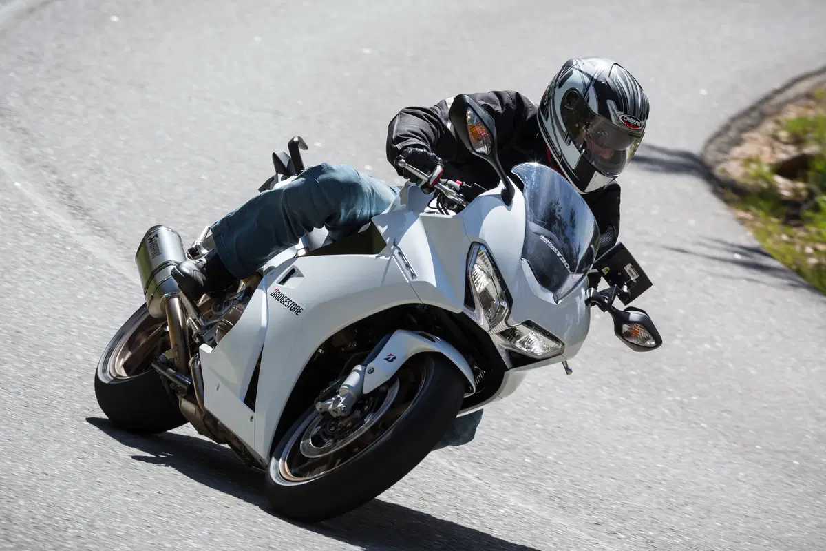 Bridgestone T30 Evo (2)