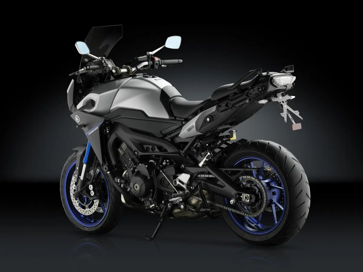 Rizoma per la Yamaha MT-09 Tracer (2)