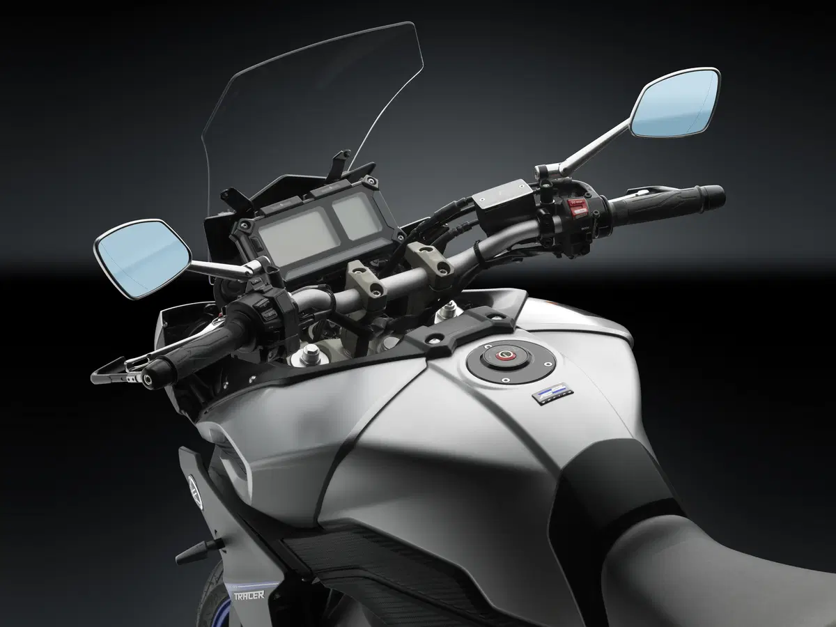 Rizoma per la Yamaha MT-09 Tracer (4)