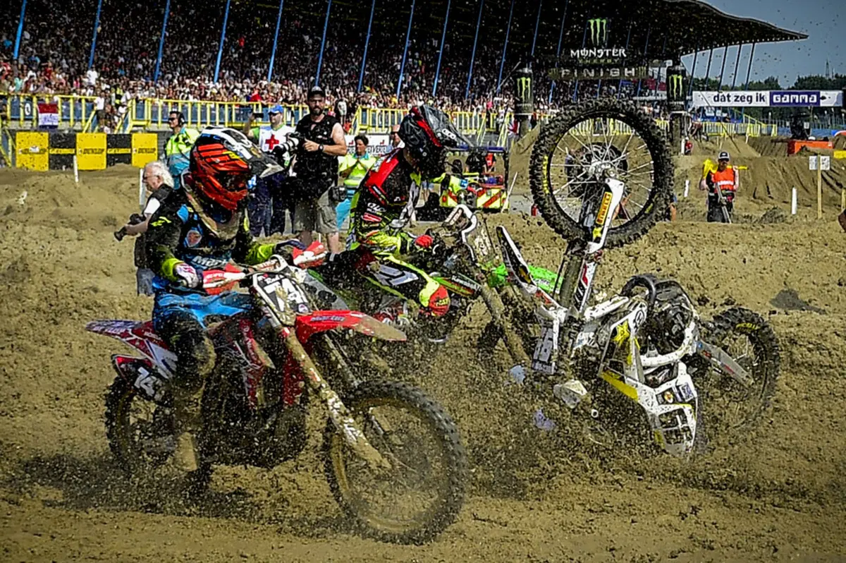 MXGP 2016. Le foto pi&ugrave; spettacolari del GP d'Olanda