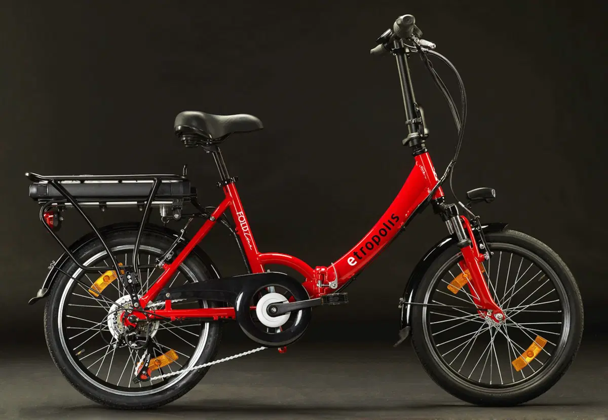 Sabato 23 maggio: Pogliani inaugura il  corner Etropolis bici elettriche (4)