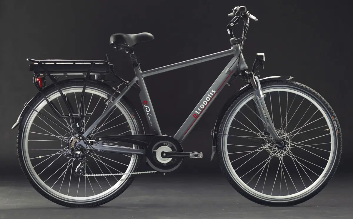 Sabato 23 maggio: Pogliani inaugura il  corner Etropolis bici elettriche (6)