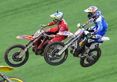 MXGP 2015 Gran Bretagna. Cairoli fa il bis