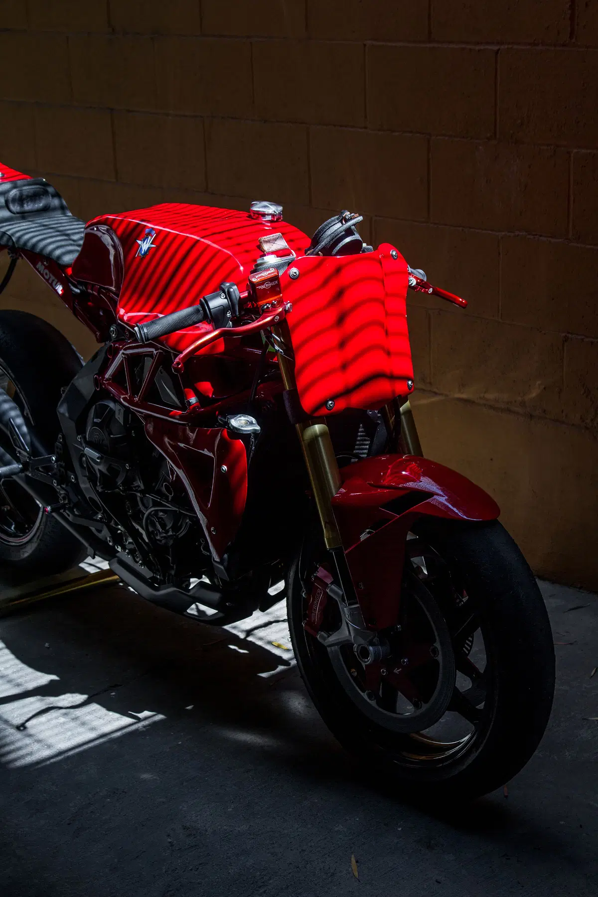 Ago TT, la MV Brutale 800 RR di Deus  (7)