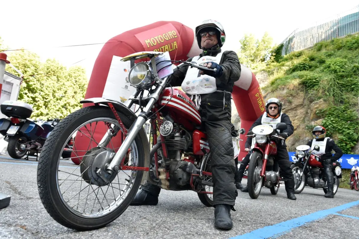 Bonanomi si aggiudica il Motogiro d'Italia 2015 (3)