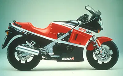 Kawasaki GPz 600 R