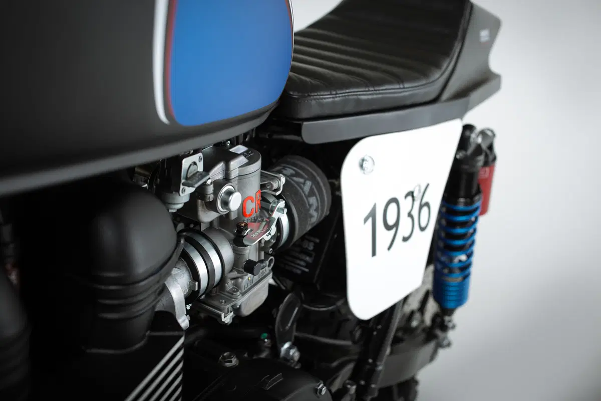 Triumph Bonneville Street Tracker: al London Bike Shed con Barbour (12)