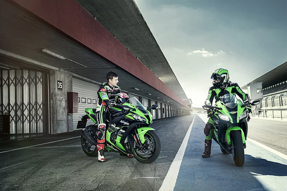 Kawasaki Ninja ZX-10R edizione 2017 (3)