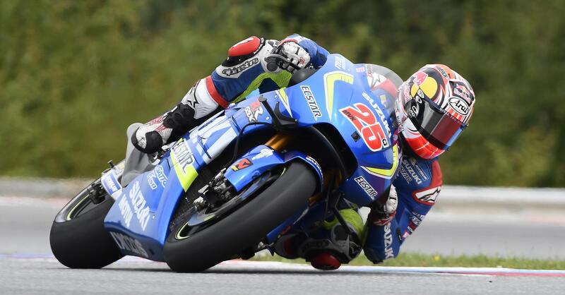 MotoGP, FP1 GP Silverstone: Vi&ntilde;ales (Suzuki) parte in testa