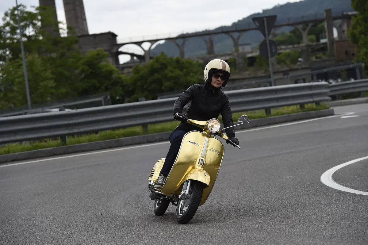 Vespa Polini Oro 23 Carati (2)
