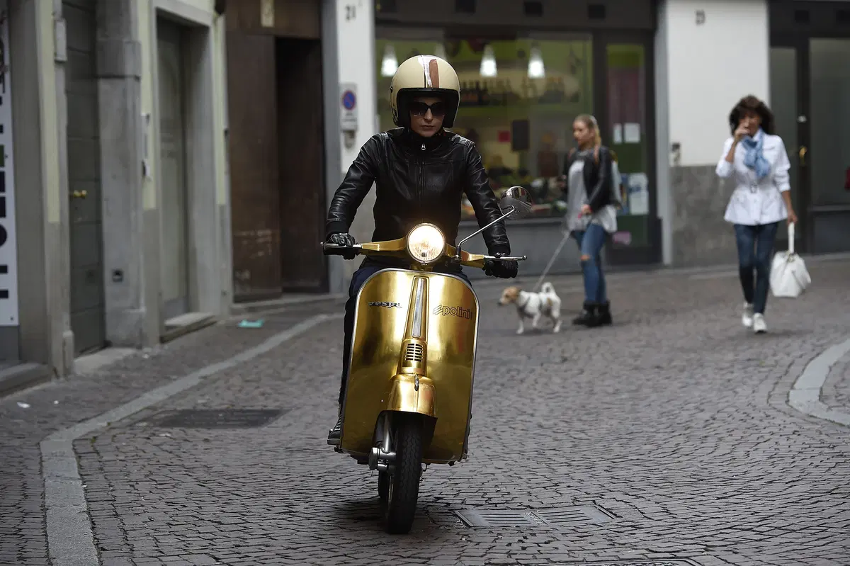 Vespa Polini Oro 23 Carati (6)
