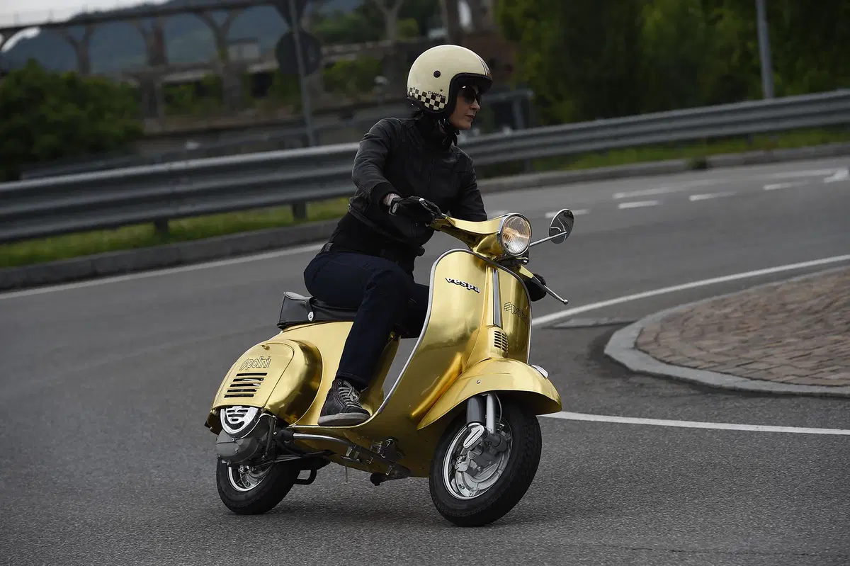 Vespa Polini Oro 23 Carati (7)