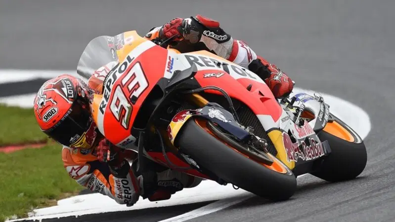 MotoGP 2016. C'&egrave; M&agrave;rquez davanti a tutti nelle FP3 a Silverstone