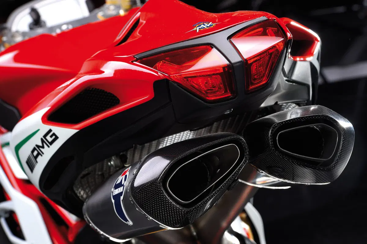 MV Agusta F4 1000 F4 1000 RC ABS (2015 - 17) (7)