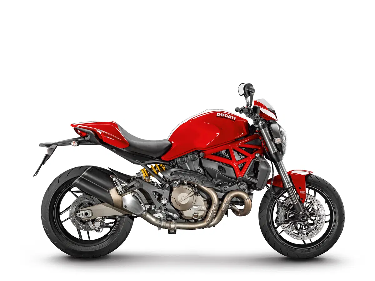 Ducati Monster 821 e 1200 S in versione Stripe (2)
