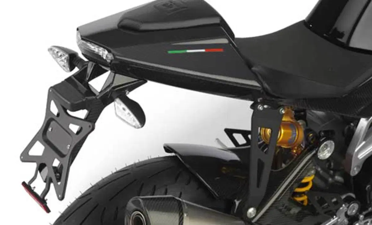Bimota DB8 DB8 Oronero (2014 - 17) (4)