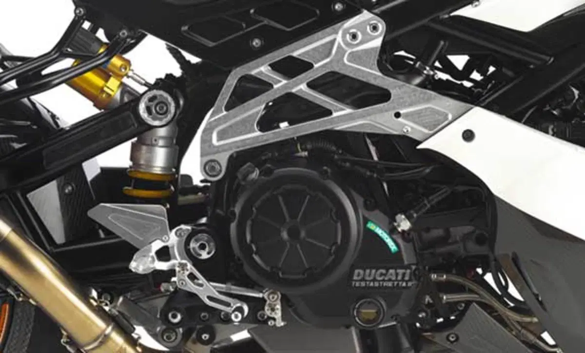 Bimota DB9 Brivido DB9 Brivido (2011 - 17) (2)