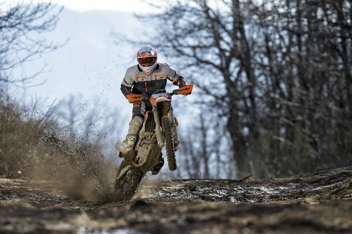 KTM EXC: la gamma enduro 2016 (6)