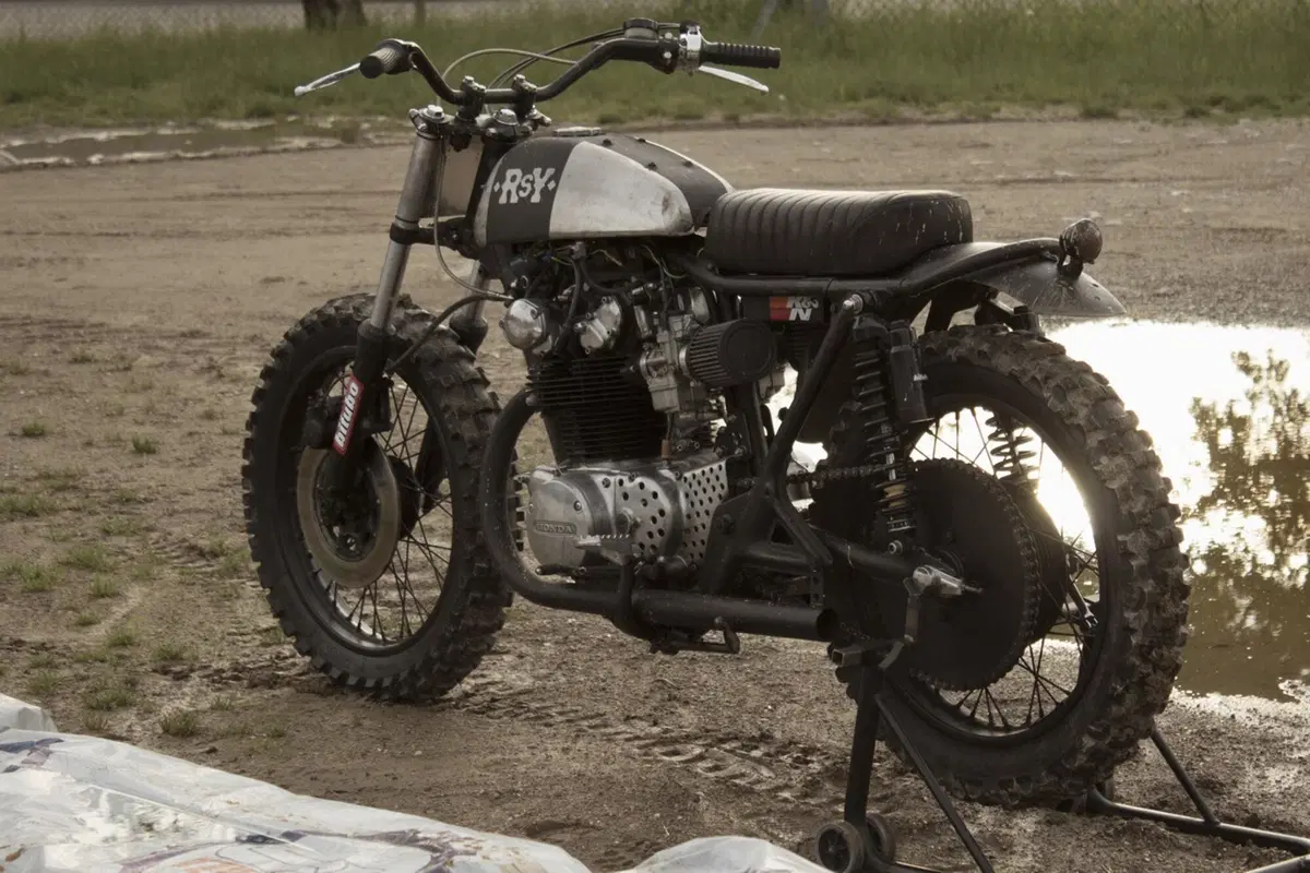 Anvil Rusty Quattroemezzo, flat track Honda (2)