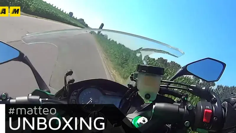 L'unboxing di Matteo: Kawasaki Z1000SX
