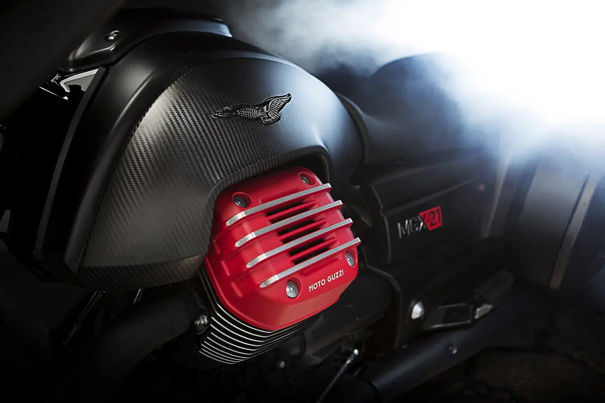 Moto Guzzi MGX-21: test (24)