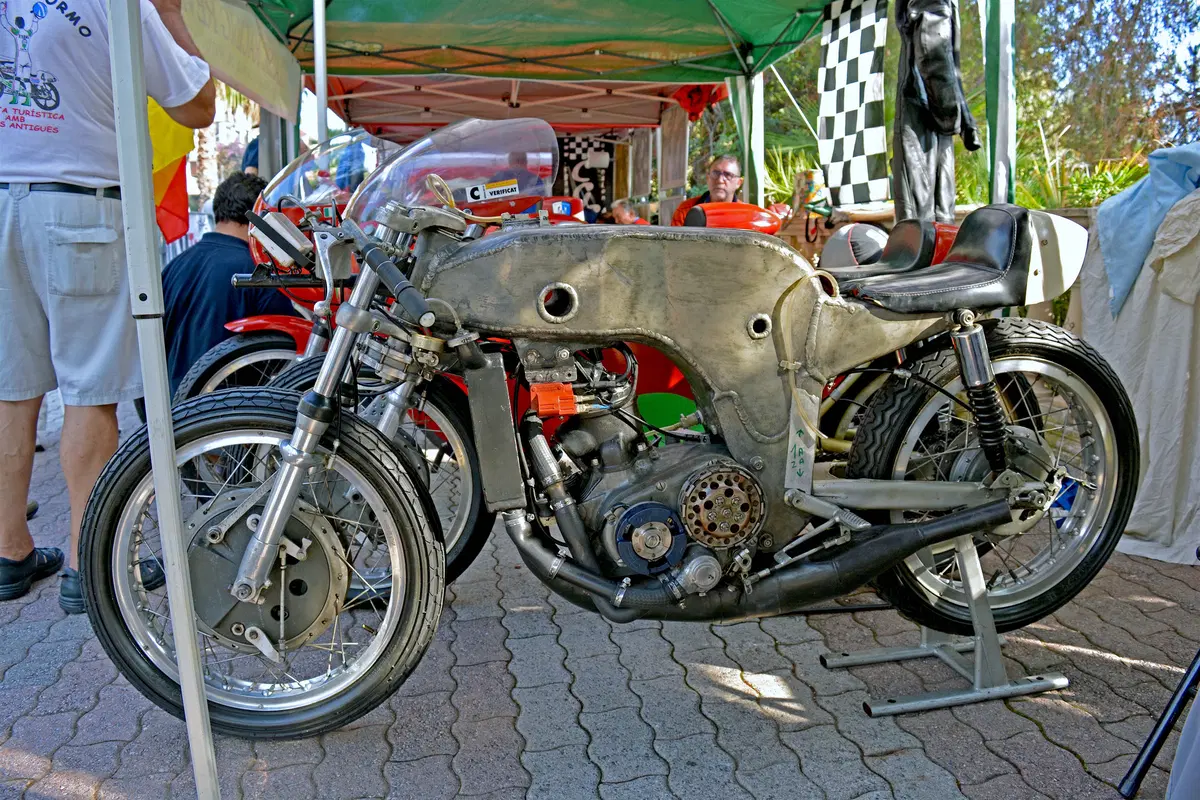 Il circuito di Ospedaletti, i campioni e le moto (5)