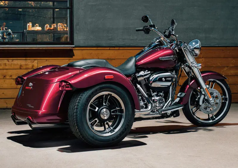 Harley-Davidson Trike 114 Freewheeler (2016) - FLRT (3)