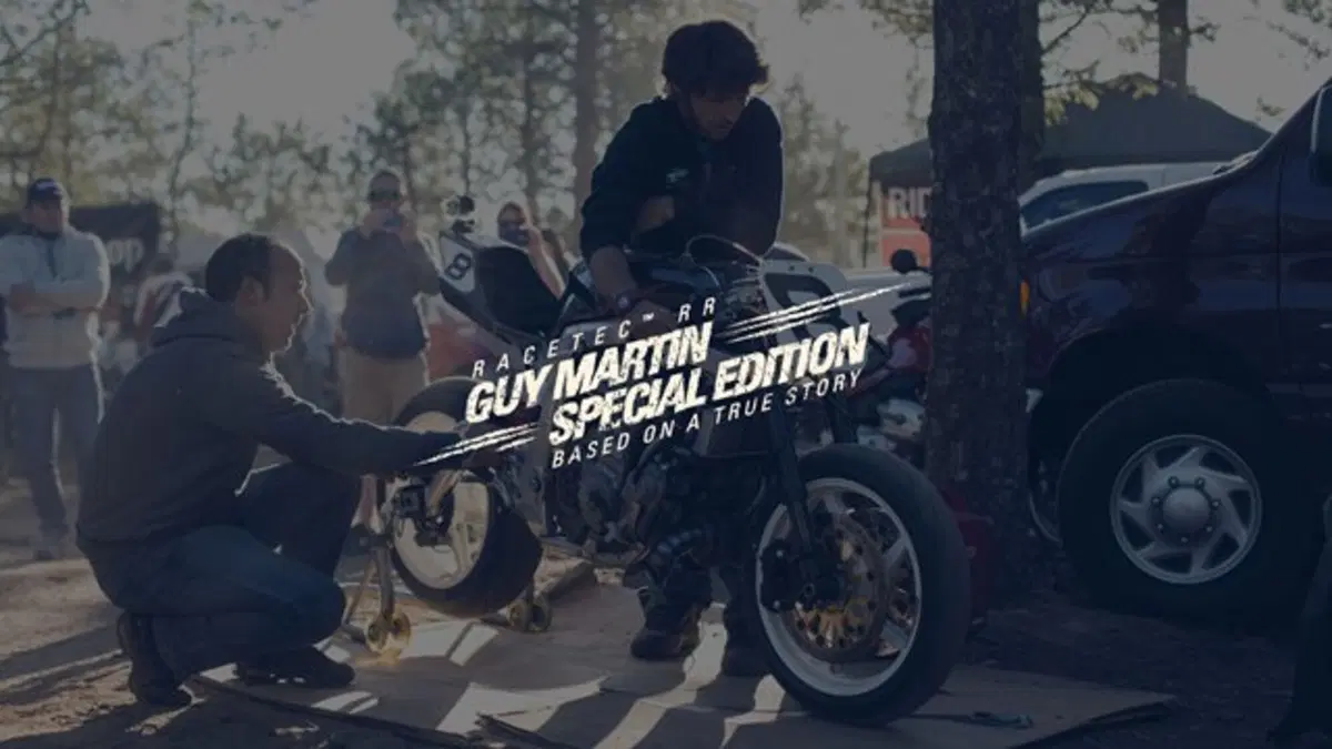 Metzeler Racetec RR Guy Martin Special Edition (3)